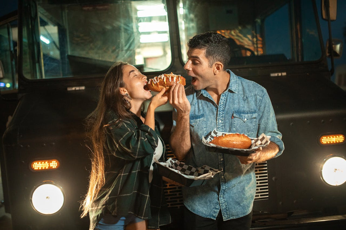 Mangiare Prima di Dormire: Errore o Strategia Vincente? La Verità sugli Spuntini Serali